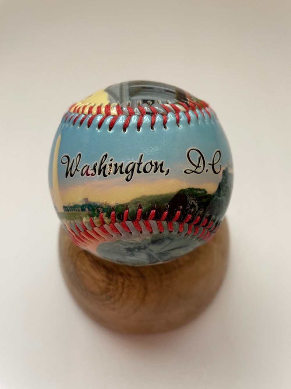 NWOT Washington D.C. Souvenir Decorative Baseball - Multi-Color - Picture 5 of 5